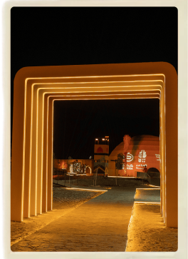 History Image Right Decoration